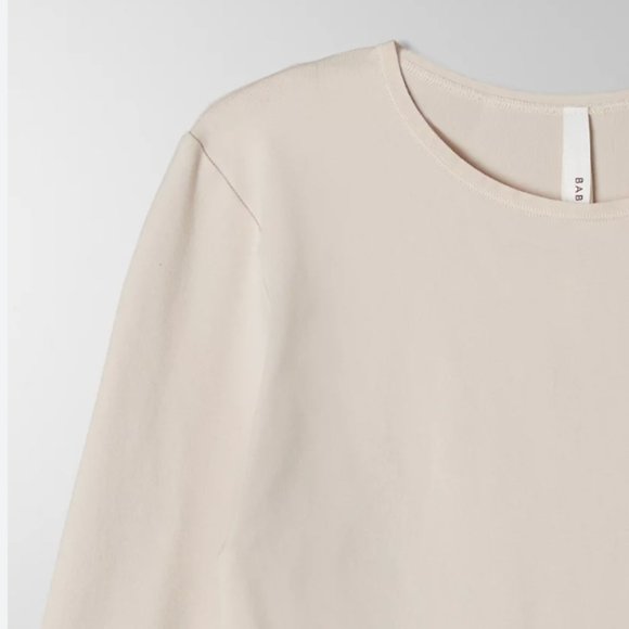 NWOT ARITZIA Seamless Contour Crew Bodysuit - Picture 4 of 4